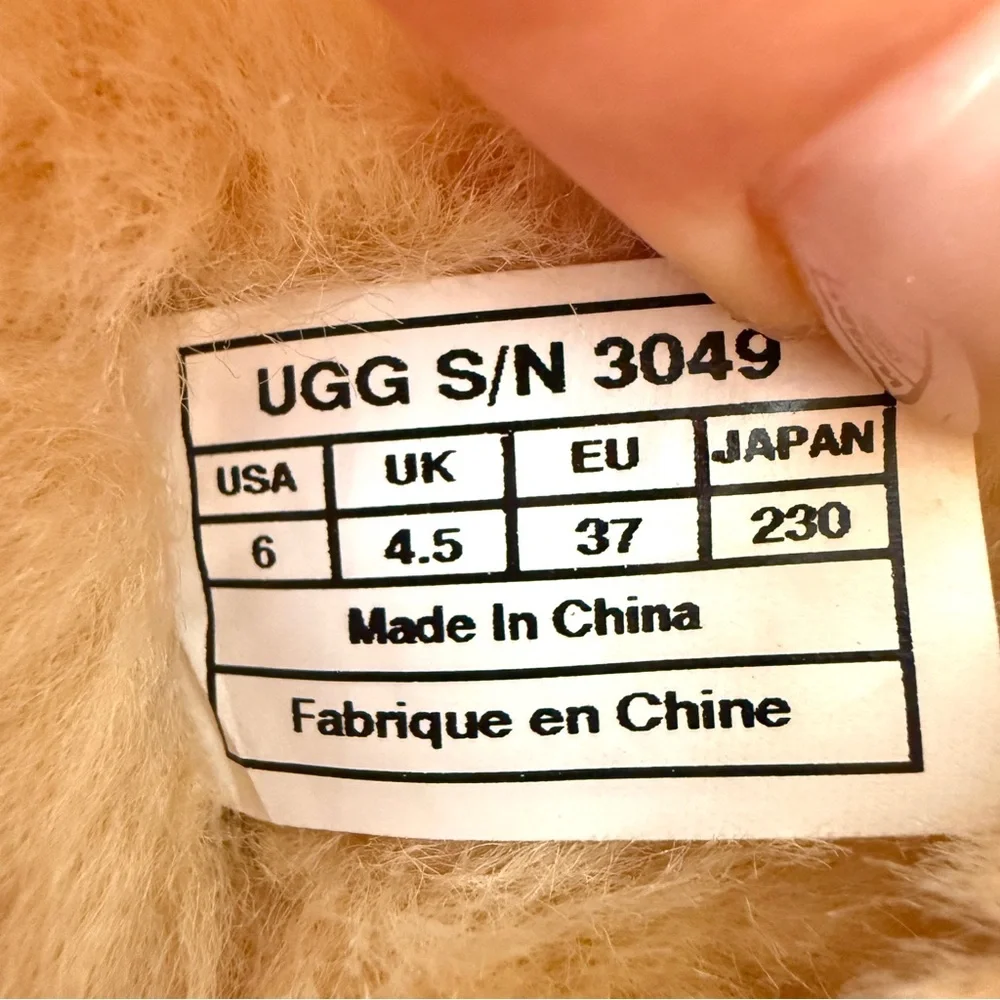 UGG Bailey Button Triplet Tall Sheepskin Boots Brown Cream Women’s 6